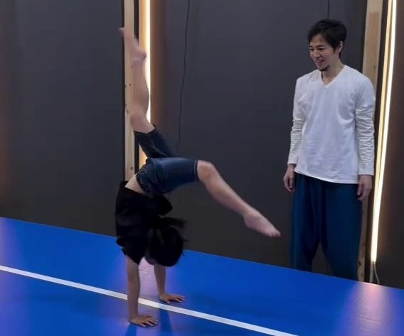 アクロバット練習の様子
